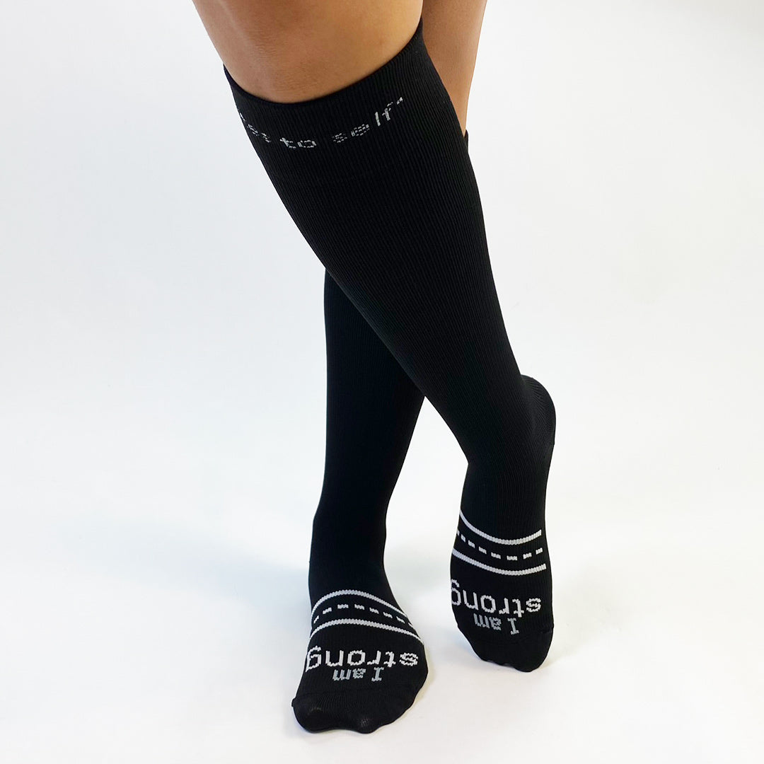 I am strong, black compression socks 15-20 mmHg