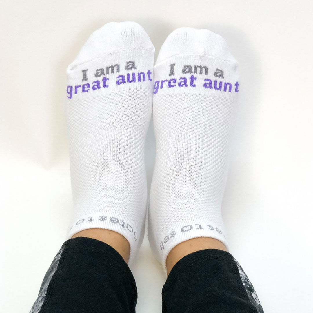 i am a great aunt low-cut socks